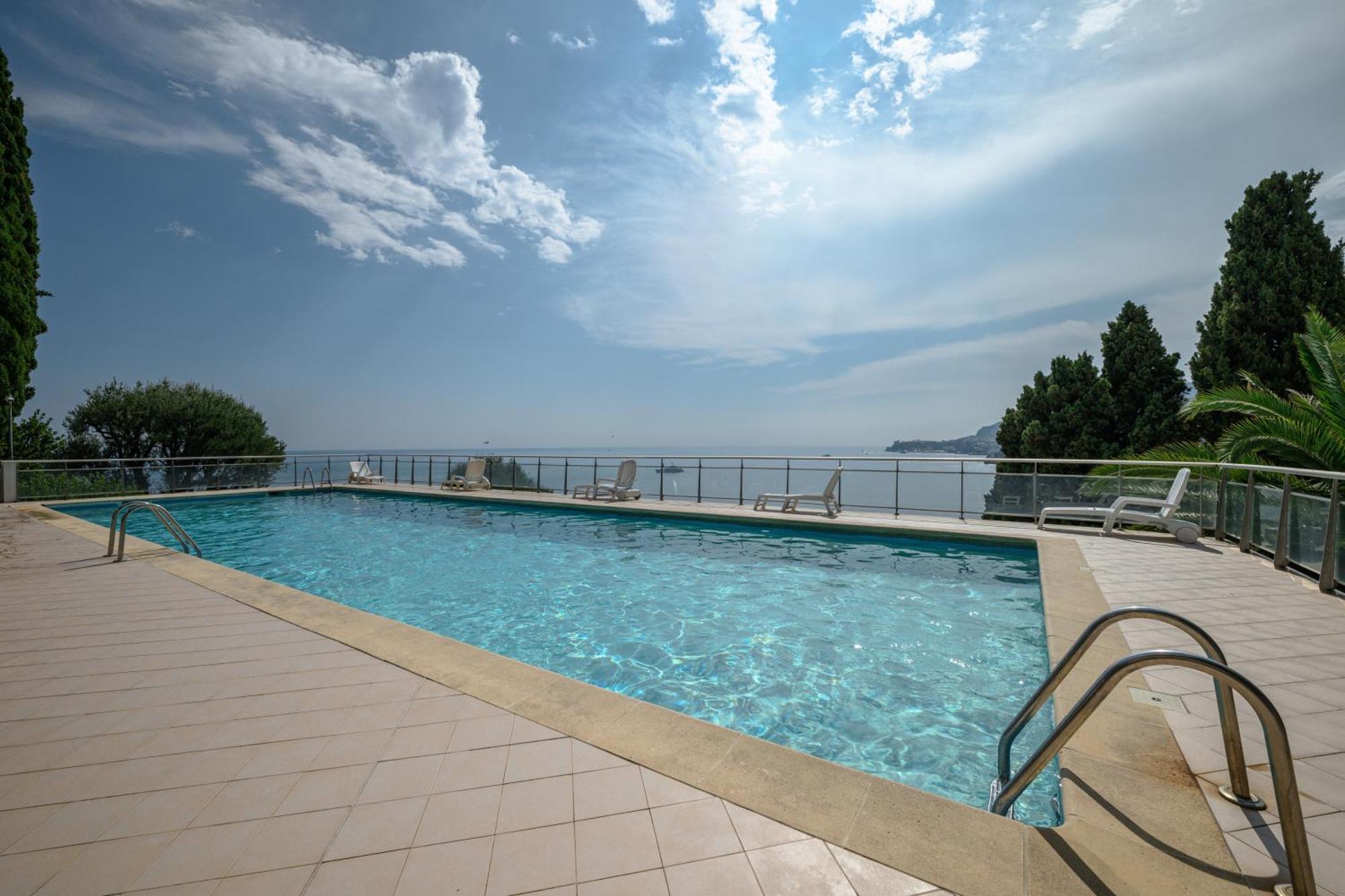 Le Coq Massolin Roquebrune-Cap-Martin Luaran gambar